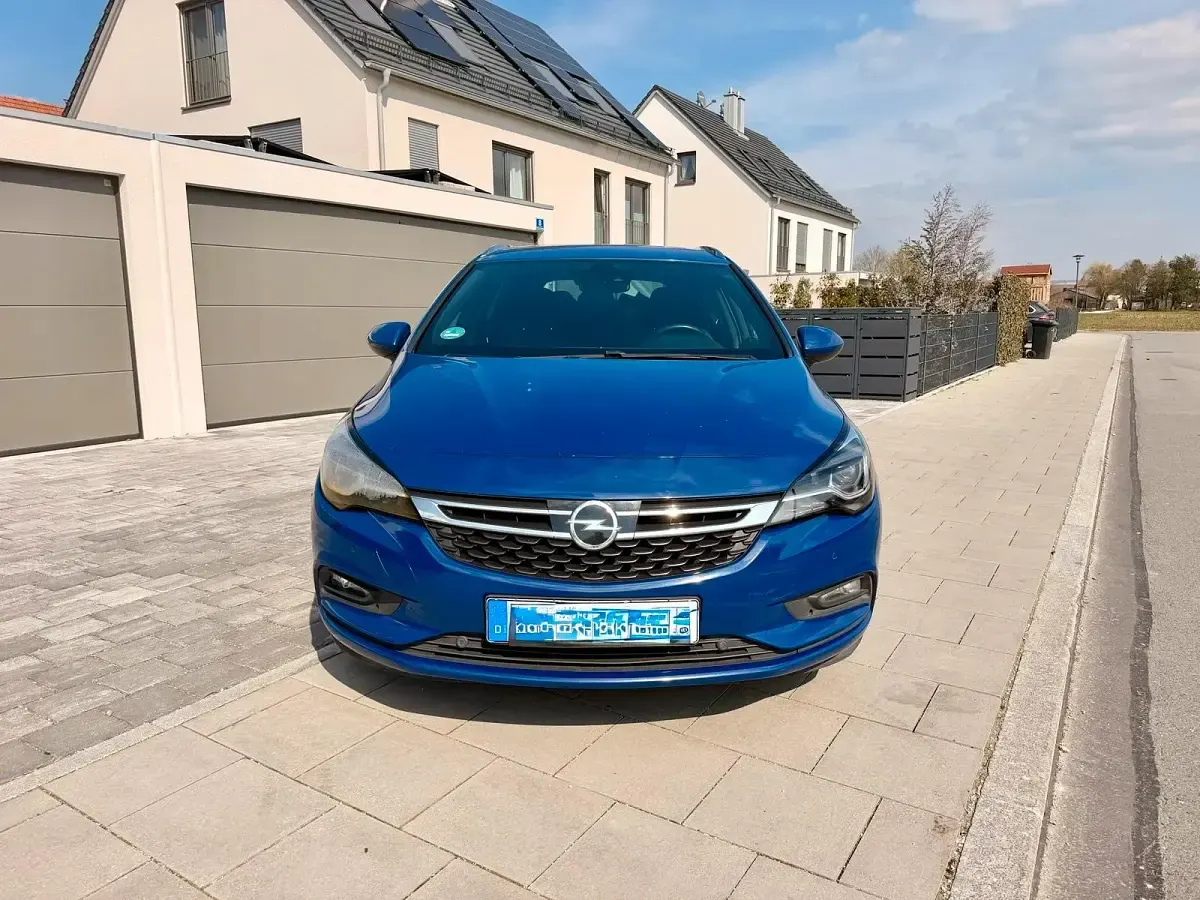 Usata Opel Astra 150 CV (110 kW) 2018 Blu SUV