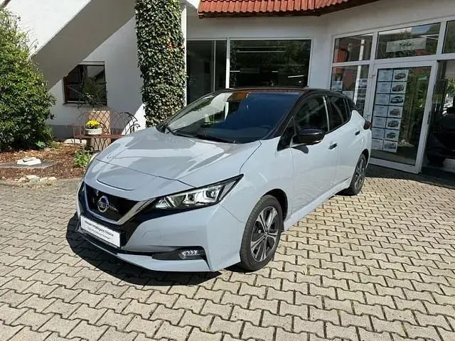 Gebraucht Nissan Leaf 360º 160 kW (218 PS) 2022 Grau Kleinwagen