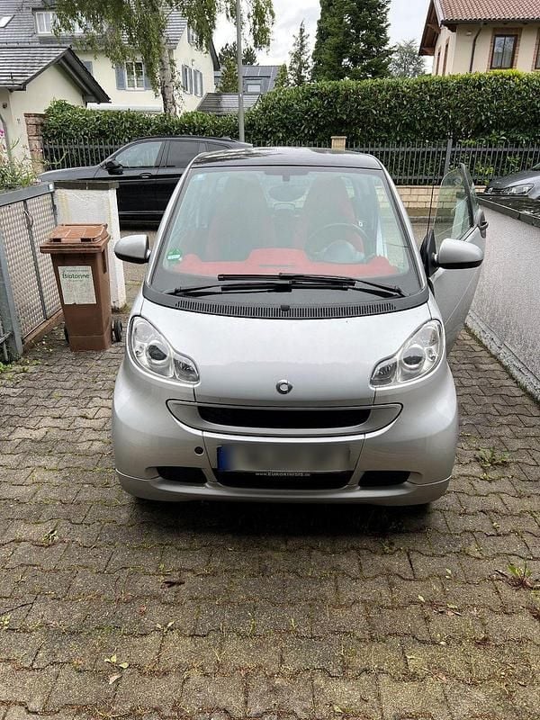 Silber Gebraucht 2011 Smart ForTwo Coupé Coupé | 5.200 € (Fairer Preis) - Bild 1/4