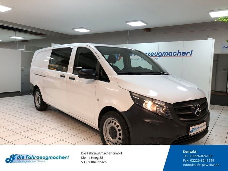 Weiss Gebraucht 2019 Mercedes Vito Van / Kleinbus | 20.988 € (Fairer Preis) - Bild 1/4