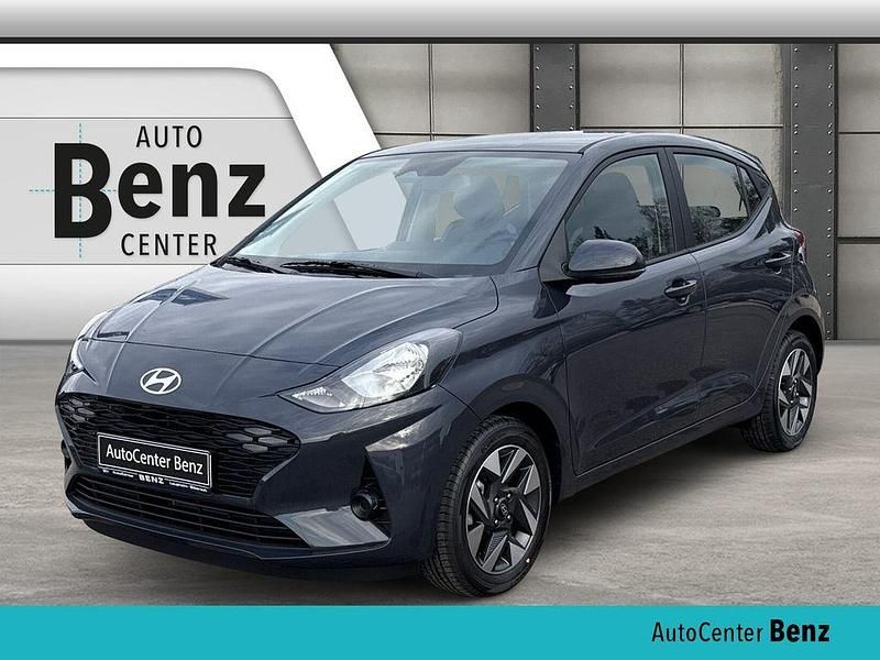 Grau Neu 2025 Hyundai i10 Trend Kleinwagen | 17.290 € - Bild 1/4