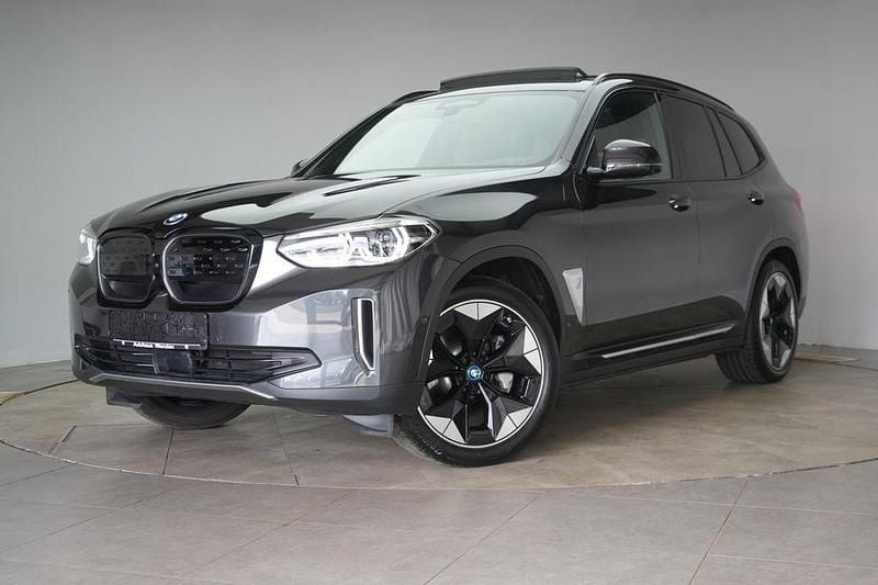 Gebraucht BMW iX3 Impressive 210 kW (286 PS) 2021 Sophistograu brillanteffekt SUV