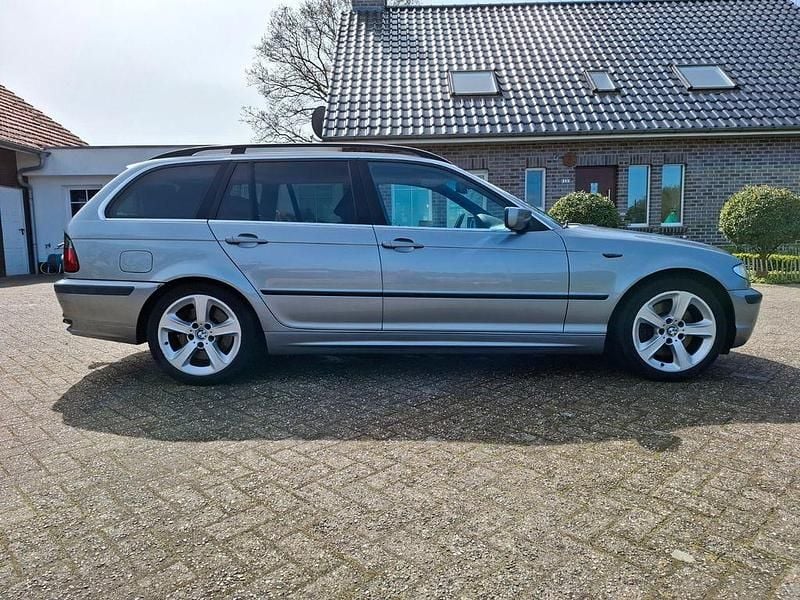 Gebraucht BMW 330 Exclusive 204 PS (150 kW) 2003 Grau Kombi