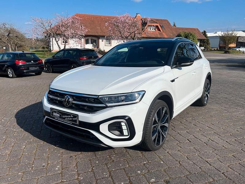 Second-hand VW T-Roc R-line 150 CP (110 kW) 2024 Alb SUV