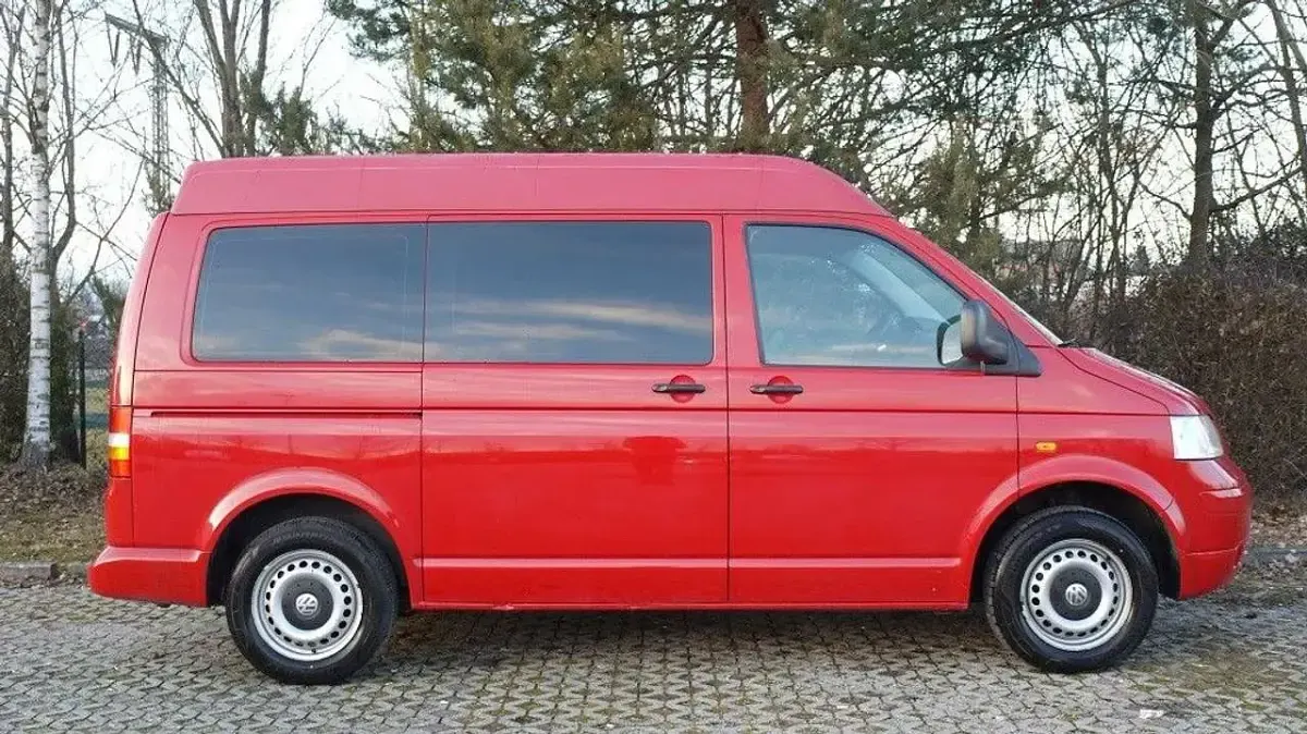 Gebraucht VW T5 131 PS (96 kW) 2005 Tornadorot Van