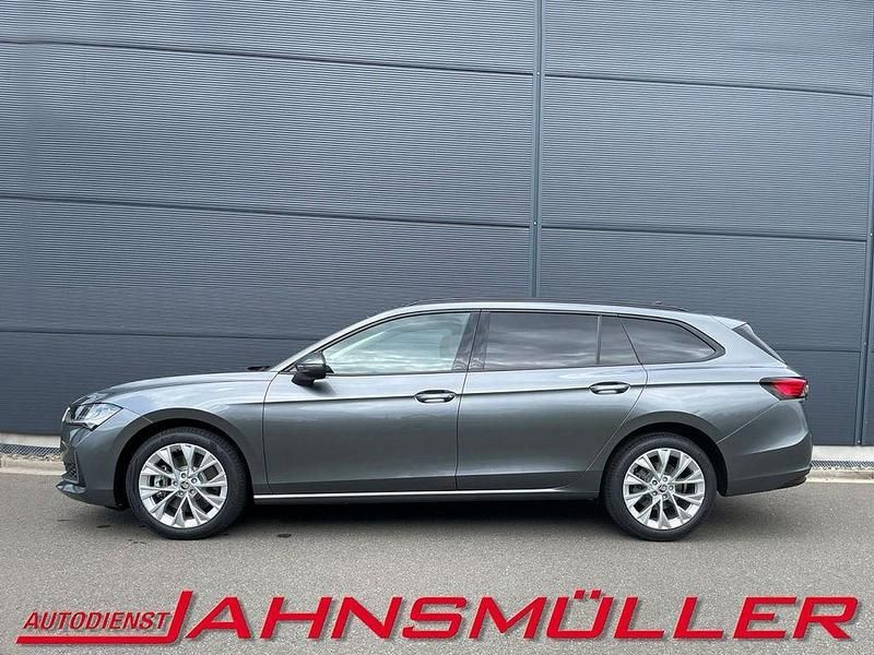 Gebraucht Skoda Superb Selection 193 PS (141 kW) 2025 Grau Kombi