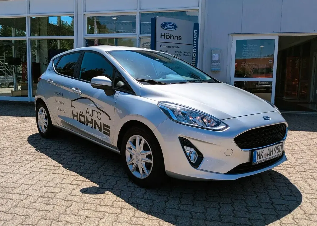 Gebraucht Ford Fiesta Cool & Connect 95 PS (69 kW) 2020 Silber Kleinwagen