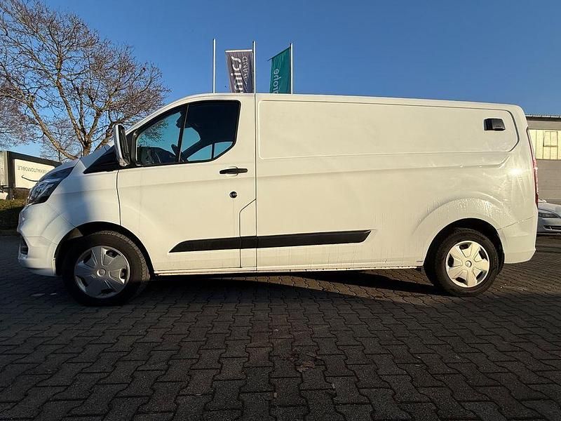 Gebraucht Ford Transit Custom Trend 131 PS (96 kW) 2020 Frozen white Van / Kleinbus