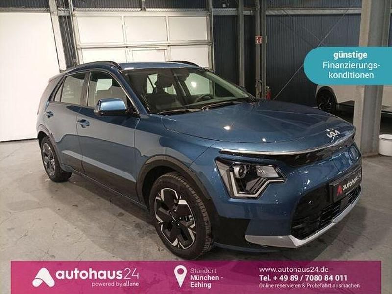 Blau Gebraucht 2023 Kia e-Niro Vision SUV | 22.970 € (Superpreis) - Bild 1/4