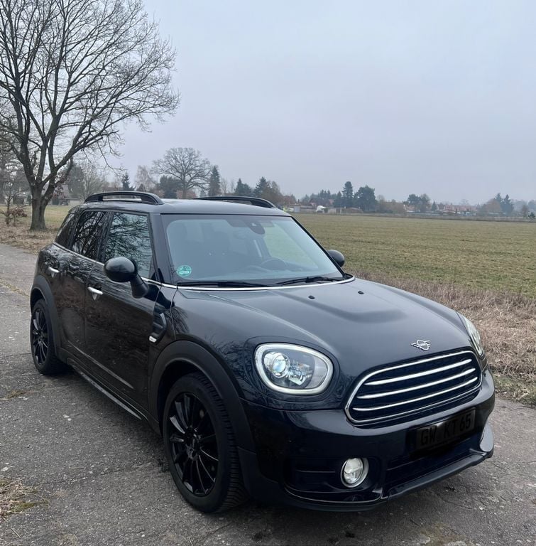 Schwarz Gebraucht 2019 Mini Cooper Countryman SUV | 18.200 € (Guter Preis) - Bild 1/4