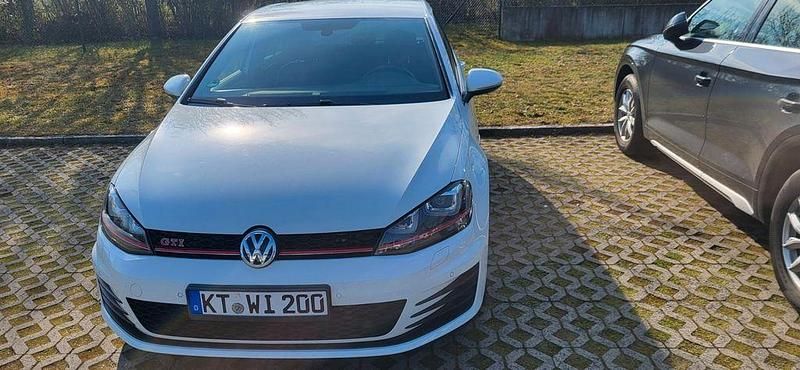 Gebraucht VW Golf VII GTI 230 PS (169 kW) 2015 Weiß Limousine