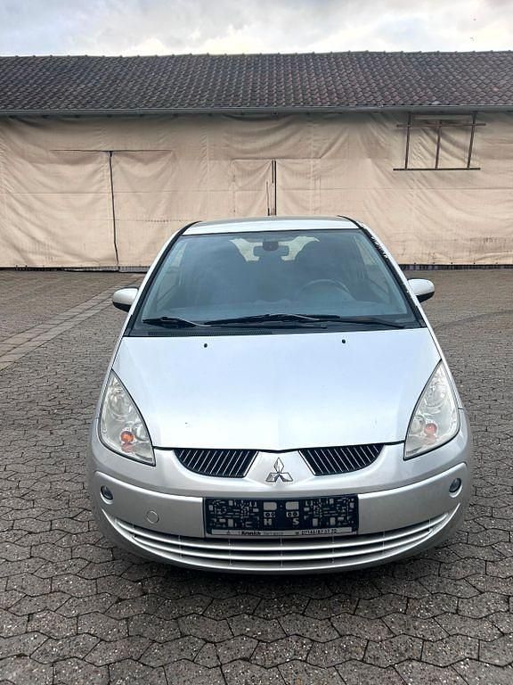 Gebraucht Mitsubishi Colt Motion 95 PS (69 kW) 2006 Silber Kleinwagen