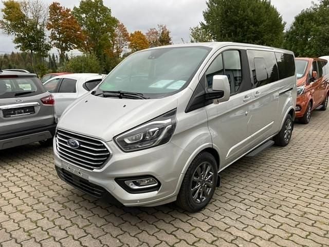 Silber Gebraucht 2022 Ford Tourneo Titanium Van / Kleinbus | 45.990 € - Bild 1/4