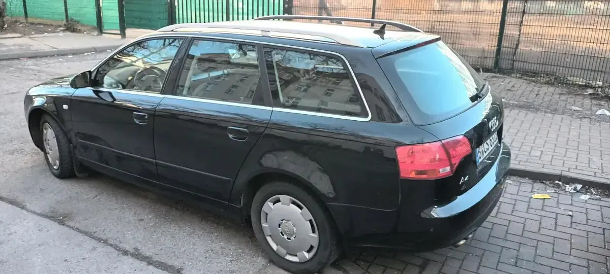 Gebraucht Audi A4 116 PS (85 kW) 2007 Schwarz Kombi