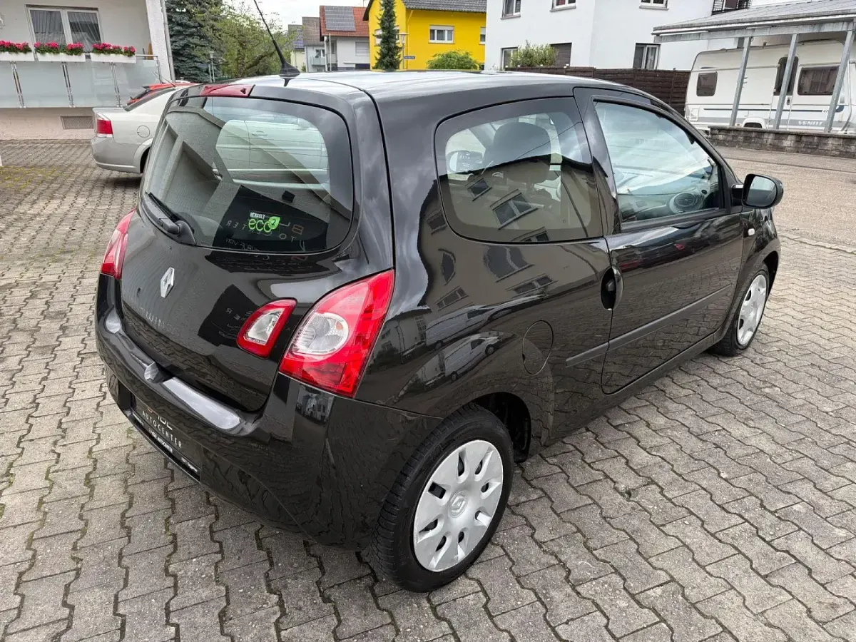Gebraucht Renault Twingo Expression 75 PS (55 kW) 2014 Schwarz Kleinwagen
