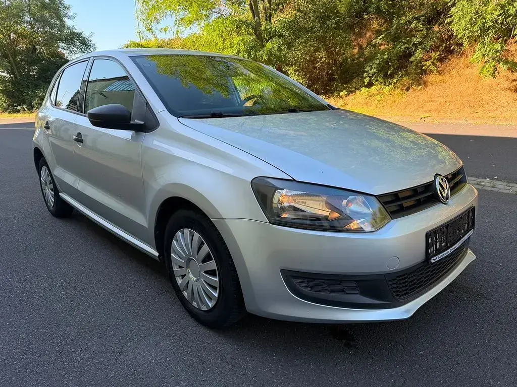 Gebraucht VW Polo Trendline 60 PS (44 kW) 2011 Silber Kleinwagen