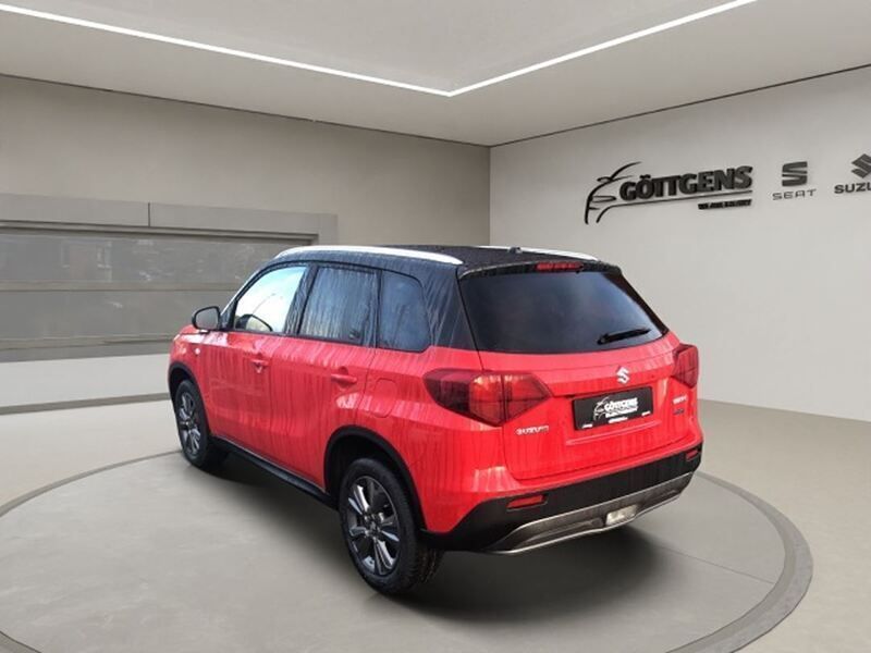 Gebraucht Suzuki Vitara Comfort 102 PS (75 kW) 2024 Rot SUV