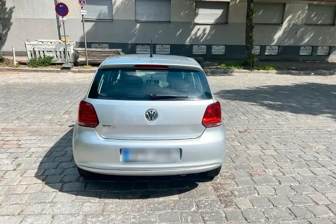 Gebraucht VW Polo 60 PS (44 kW) 2010 Silber Kleinwagen