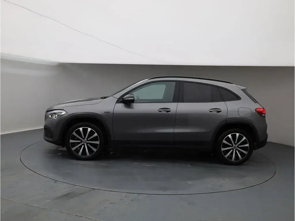 Gebraucht Mercedes GLA250 160 PS (117 kW) 2020 Graphitgrau (metallic) SUV