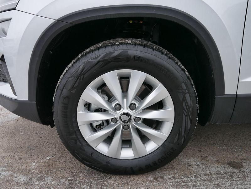 Neu Skoda Karoq Selection 150 PS (110 kW) 2026 Brillantsilber metallic SUV