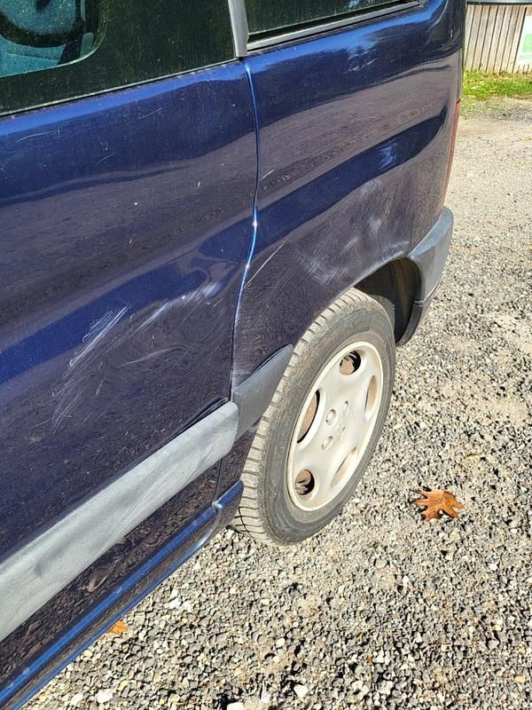 Blau Gebraucht 2002 Peugeot Partner Van / Kleinbus | 450 € - Bild 1/4