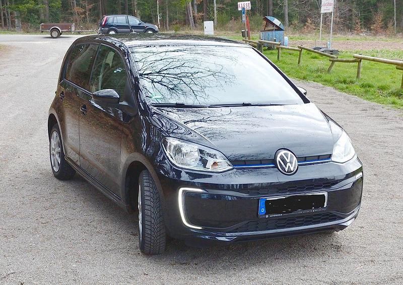 Gebraucht VW e-up! Edition 61 kW (83 PS) 2023 Schwarz Kleinwagen