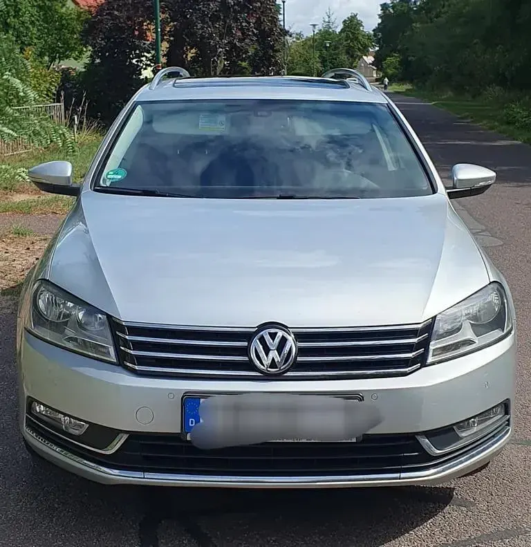 Gebraucht VW Passat 122 PS (89 kW) 2012 Silber Kombi