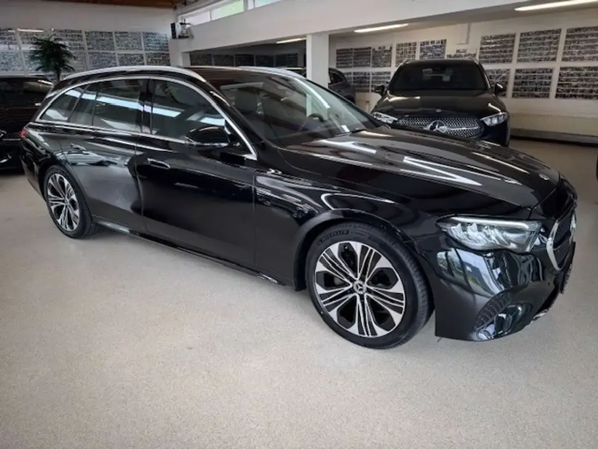 Brugt Mercedes E220 197 HK (144 kW) 2025 Grå Stationcar