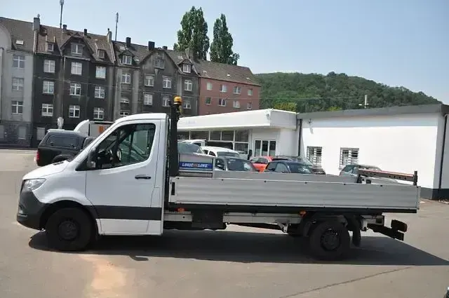 Gebraucht Mercedes Sprinter 170 PS (125 kW) 2022 Arktikweiss Van