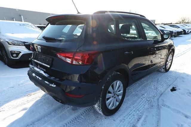 Asphalt blau metallic asphalt blau metallic Gebraucht 2021 Seat Arona Reference SUV | 14.132 € (Fairer Preis) - Bild 1/4