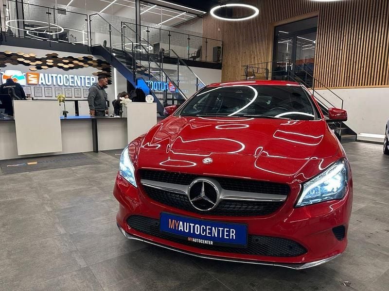 Gebraucht Mercedes CLA180 AMG 122 PS (89 kW) 2016 Rot Limousine