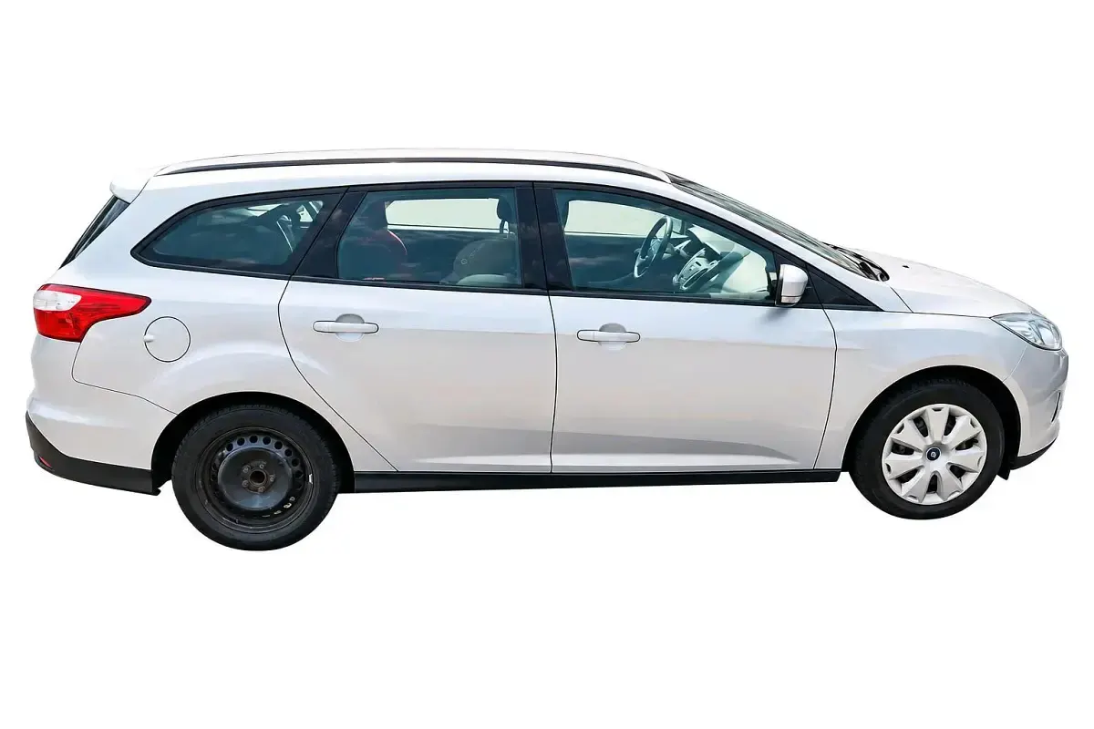 Gebraucht Ford Focus 115 PS (84 kW) 2013 Silber Kombi