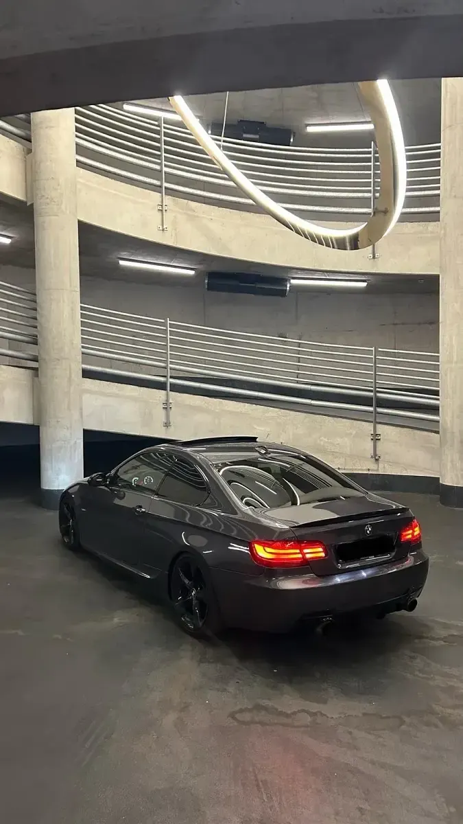 Gebraucht BMW 330 M Sport 231 PS (169 kW) 2007 Silber Coupé