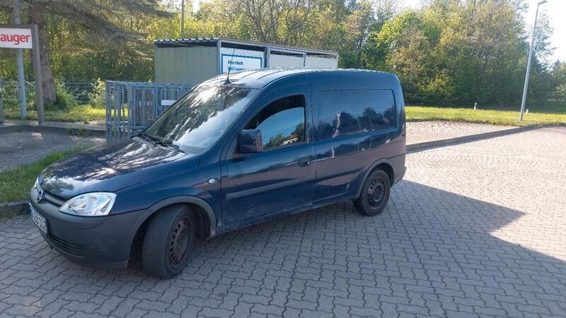 Blau Gebraucht 2010 Opel Combo Van / Kleinbus | 2.222 € - Bild 1/4