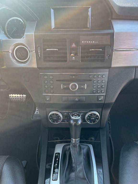 Gebraucht Mercedes GLK250 204 PS (150 kW) 2011 Grau SUV