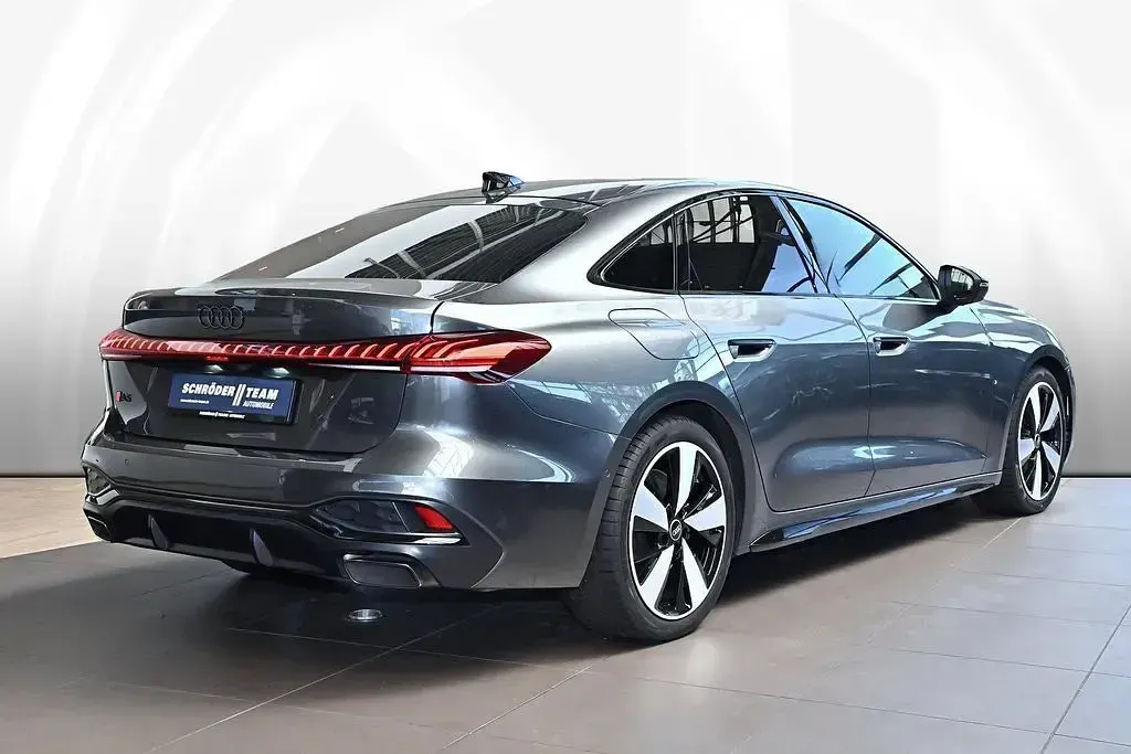 Gebraucht Audi A5 S-Line 150 PS (110 kW) 2024 Grau Limousine