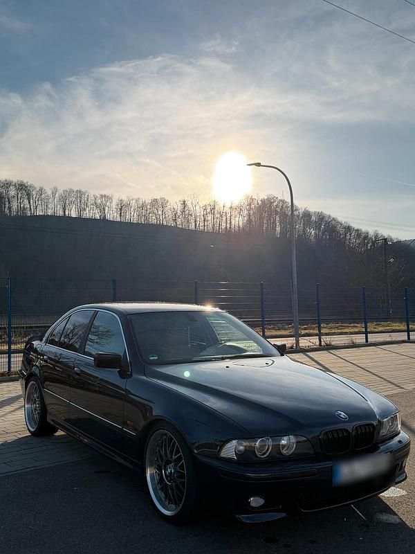 Blau Gebraucht 1999 BMW 528 Limousine | 5.099 € (Teuer) - Bild 1/4