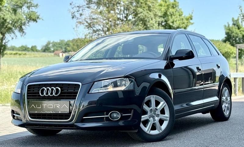 Schwarz Gebraucht 2010 Audi A3 Sportback Ambiente Limousine | 5.890 € (Fairer Preis) - Bild 1/4