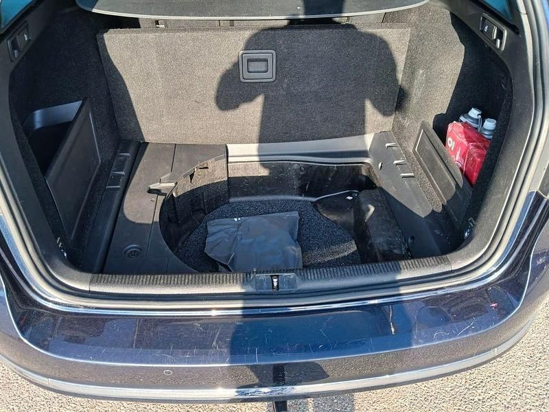 Gebraucht VW Passat Highline 299 PS (219 kW) 2014 Blau Limousine