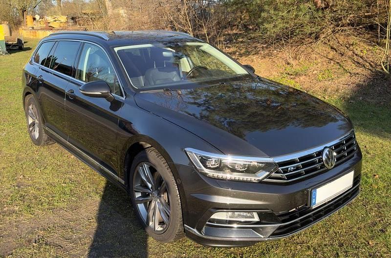 Gebraucht VW Passat 190 PS (139 kW) 2017 Grau Kombi