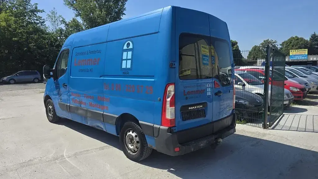Gebraucht Renault Master 101 PS (74 kW) 2011 Blau Limousine