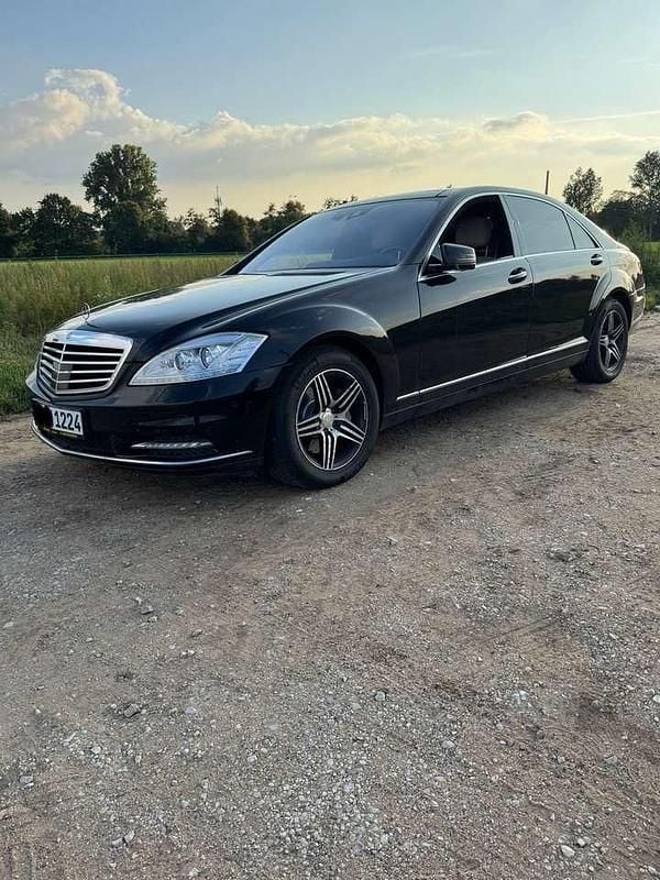 Schwarz Gebraucht 2012 Mercedes S250 Limousine | 17.900 € (Superpreis) - Bild 1/4