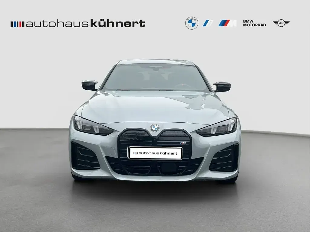 Neu BMW i4 Performance 442 kW (601 PS) 2026 Grau Limousine