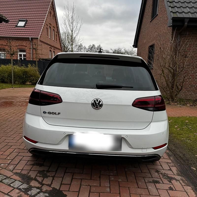 Usata VW e-Golf 36 kW (49 CV) 2018 Bianco Utilitaria