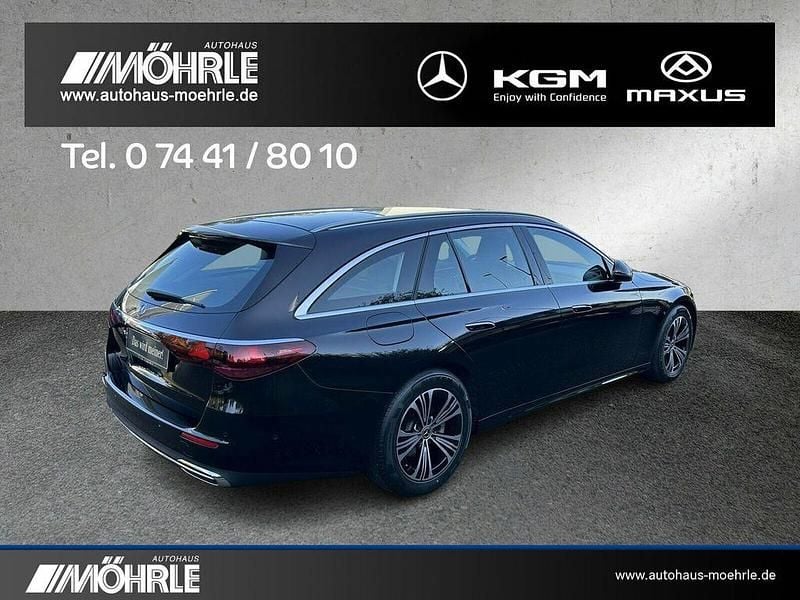 Gebraucht Mercedes E220 Avantgarde 197 PS (144 kW) 2024 Lack obsidianschwarz Kombi