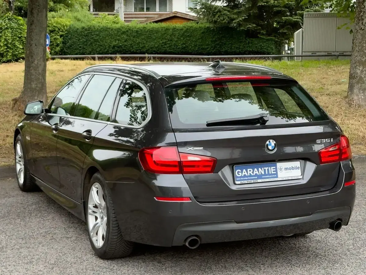 Gebraucht BMW 535 M Sport 306 PS (225 kW) 2012 Grau Kombi