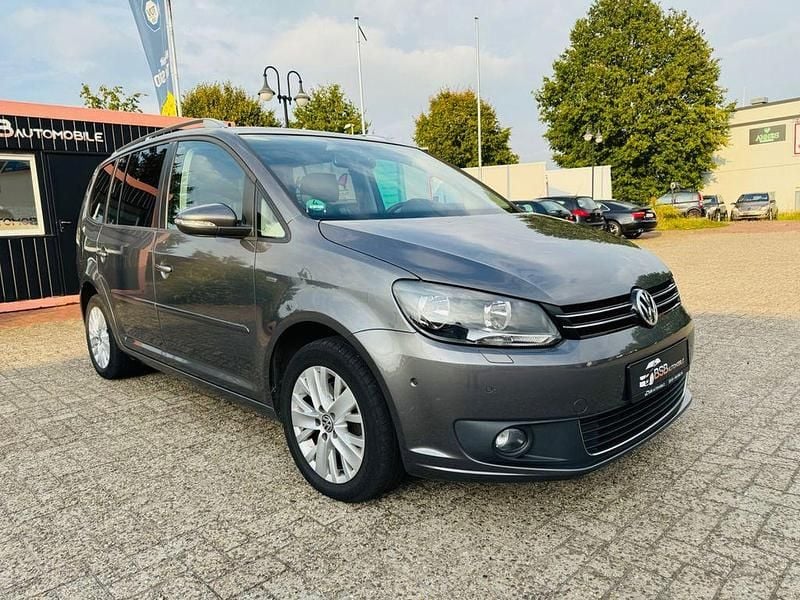 Gebraucht VW Touran Life 105 PS (77 kW) 2013 Grau Van / Kleinbus