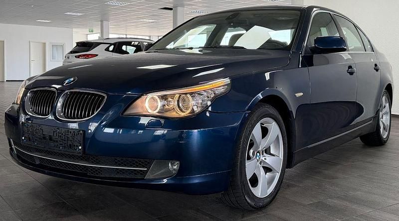Gebraucht BMW 525 Sport Line 197 PS (144 kW) 2008 Blau Limousine