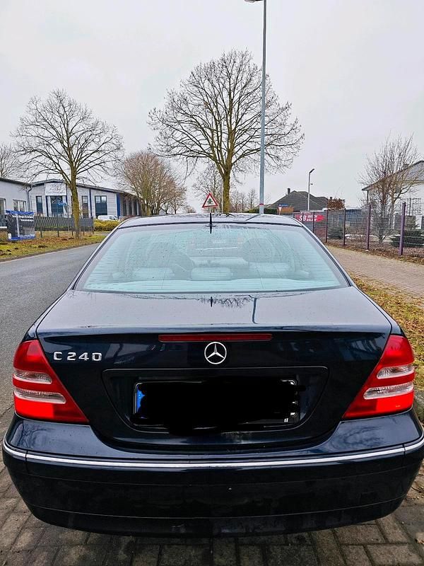 Gebraucht Mercedes C240 170 PS (125 kW) 2000 Blau Limousine