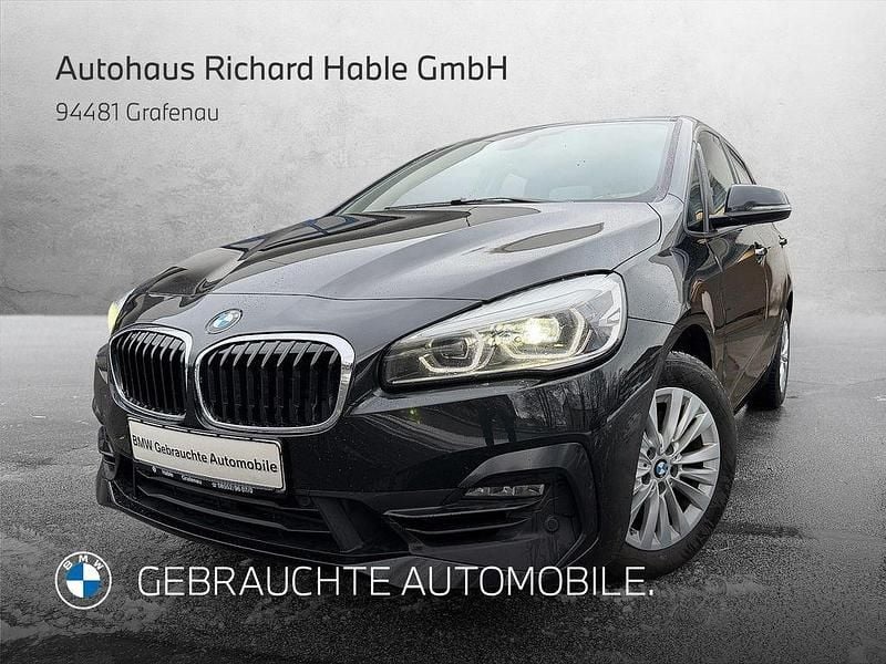 Saphirschwarz Gebraucht 2020 BMW 220 Active Tourer Sport Line Van / Kleinbus | 19.900 € (Fairer Preis) - Bild 1/4